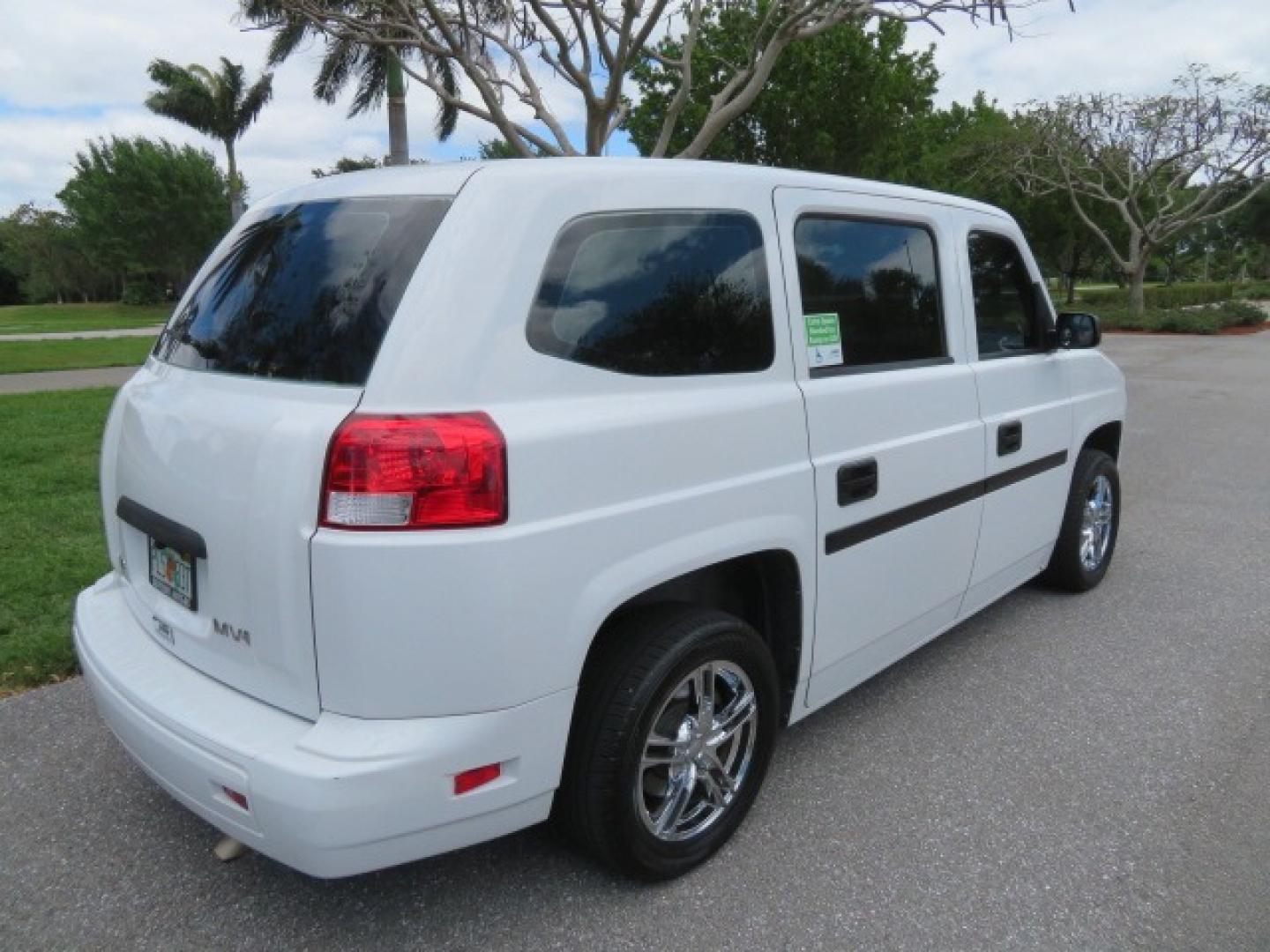 2012 White /Black with an 4.6L V8 engine, Automatic transmission, located at 4301 Oak Circle #19, Boca Raton, FL, 33431, (954) 561-2499, 26.388861, -80.084038 - You are looking at a Gorgeous 2012 Mobility Ventures MV1 Handicap Wheelchair Conversion Van with 64K Original Miles, 4.6L Ford V8, Bleack Leather Type Interior, Alloy Wheels, Power Side Entry Wheelchair Lift with Long Ramp and Short Ramp Function, Q Lock 150 EZ Lock, L-Track Tie Down System, Back Up - Photo#26